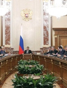 Правительство РФ утвердило план мероприятий по реализации Стратегии нацполитики