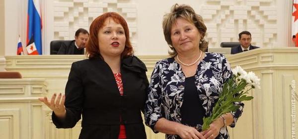 Члены Национального собрания «Удмурт Кенеш» почтили память Трокая Борисова и обсудили перспективы деятельности ассоциации