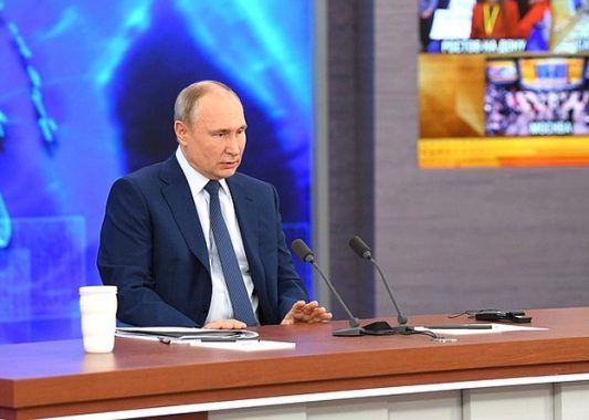 Владимир Путин: в основе российской идентичности – единение народа