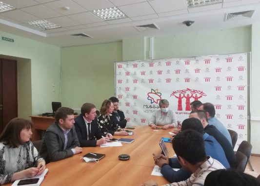 Министр национальной политики встретилась с активом Ассоциации иностранных студентов