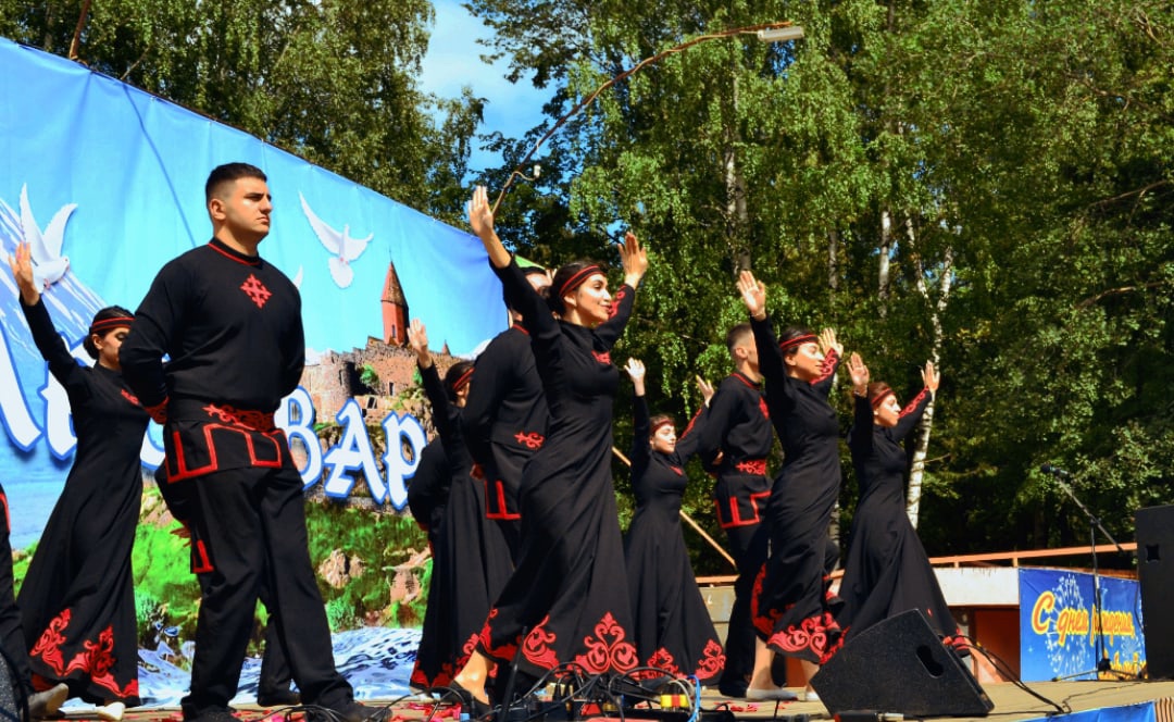 Армяне Удмуртии отметили национальный праздник «Вардавар»