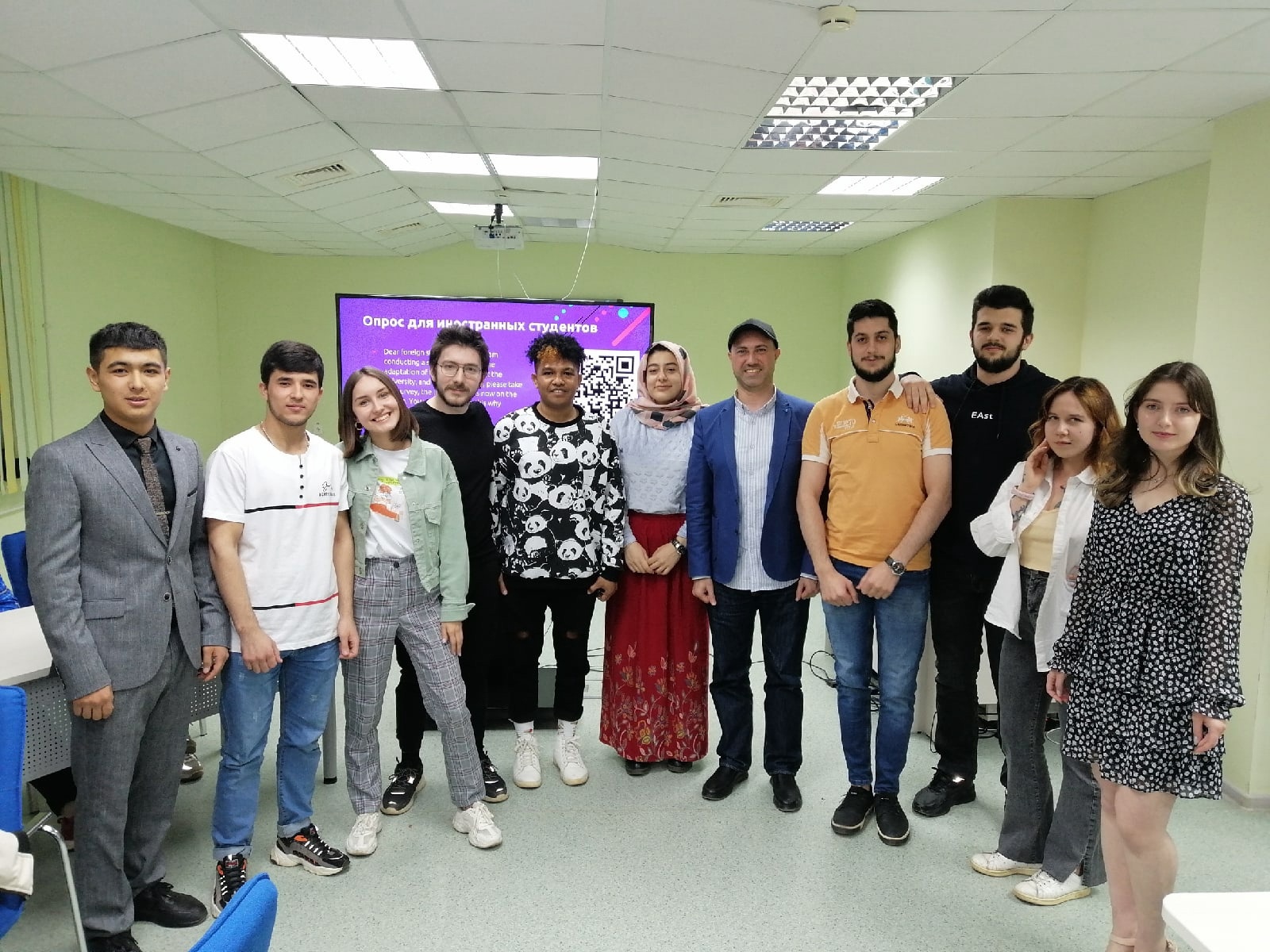 Иностранные студенты приняли участие во Всероссийской культурной акции «Библионочь»