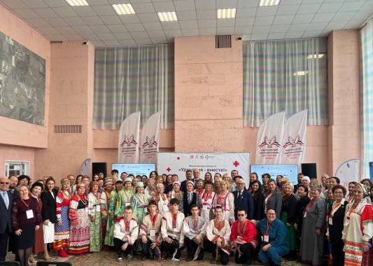 Йӧскалык политикая министр Эдуард Петров Сарапул карын ортчись «Удмуртия – вместе!» интывыл огинъёслэн форумазы вераськиз