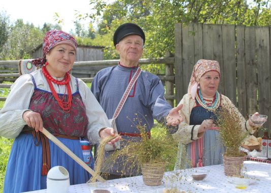 «Лудорвай» музей-заповедникын финн-угор лулчеберетлы, гурт улонлы, чечылы но етӥнлы сӥзем ужрад ортчиз