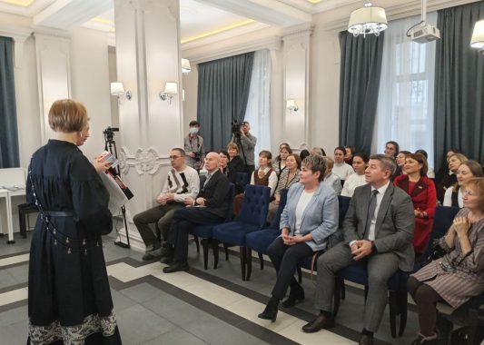 В Национальной библиотеке Удмуртской Республики состоялась торжественная презентация 10 новых книг молодых авторов на удмуртском языке