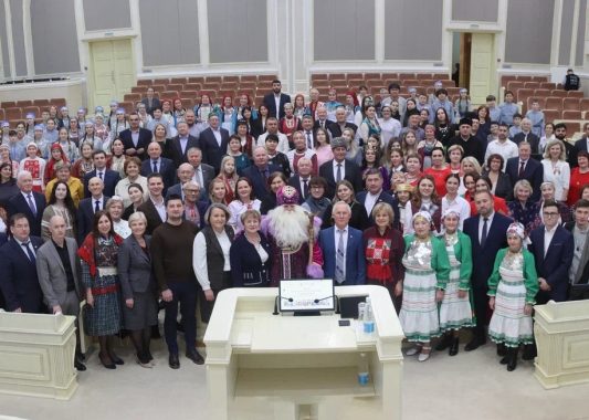 В Государственном Совете Удмуртской Республики состоялось торжественное мероприятие «День национально-культурных объединений», приуроченное к празднованию Дня удмуртского языка