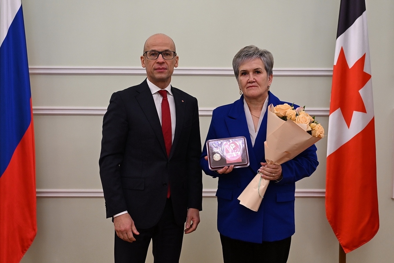 Анайлэн нуналэз азьын УЭ-лэн Тӧроез тужгес но дано анайёсты дунъяз Анайлэн нуналэз азьын УЭ-лэн Тӧроез тужгес но дано анайёсты дунъяз